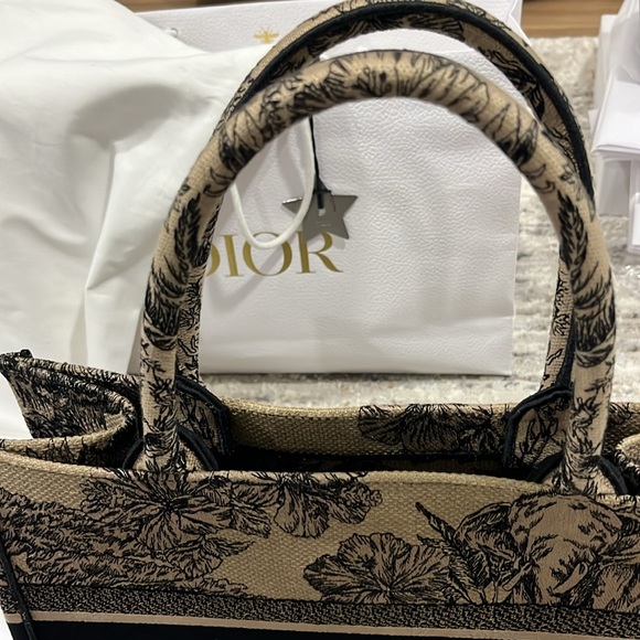 Christian Dior Tote bag - Picture 5 of 11